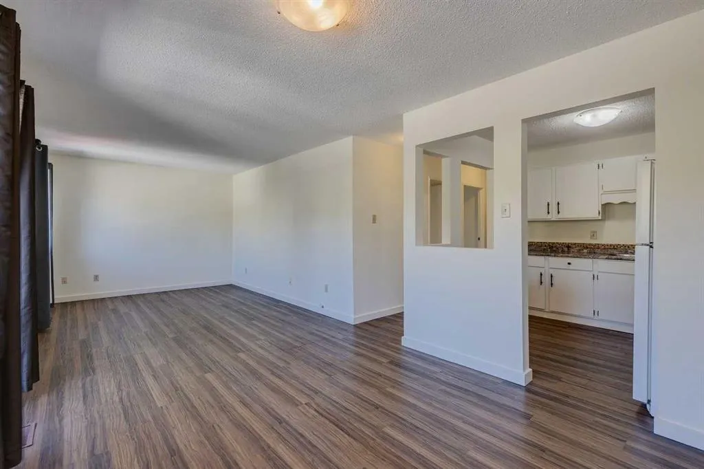 2220 7 Avenue NW, #4