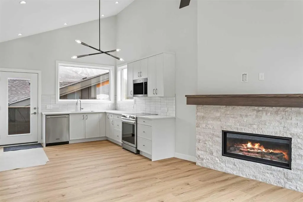 209 Stewart Creek Rise, #203J