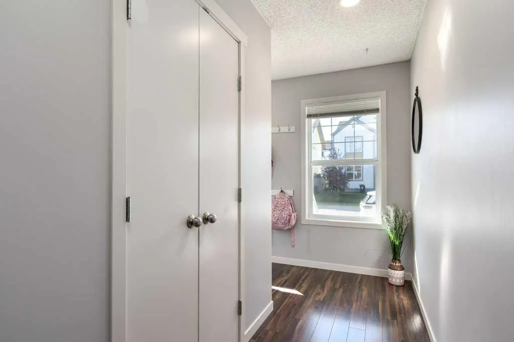 30 Copperpond Place SE