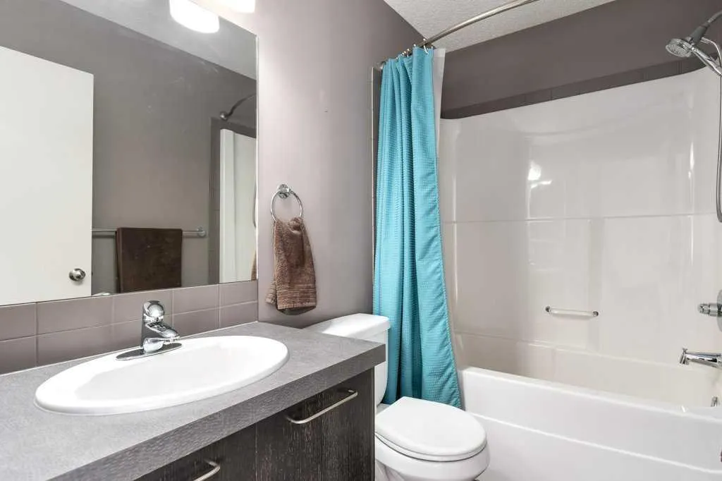 30 Copperpond Place SE