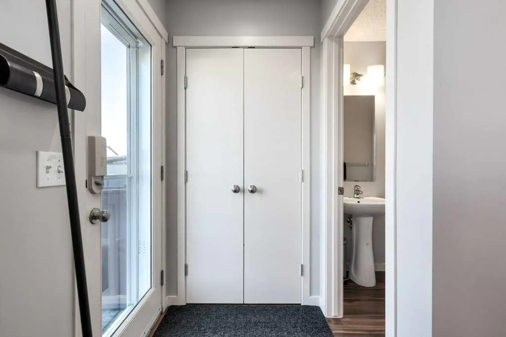 30 Copperpond Place SE