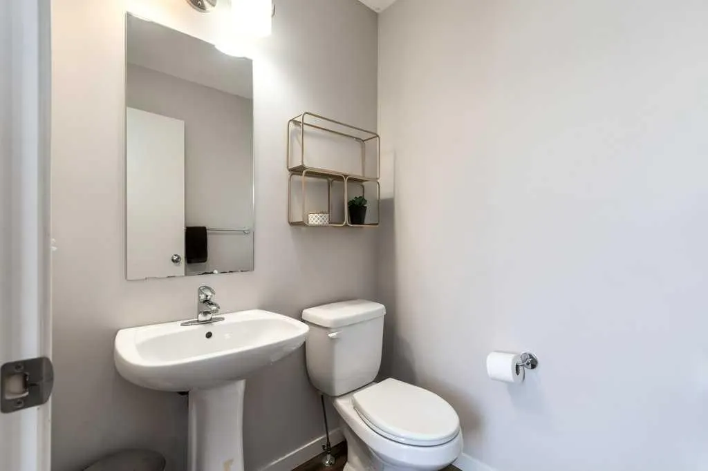 30 Copperpond Place SE