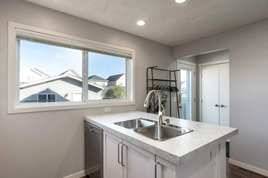 30 Copperpond Place SE
