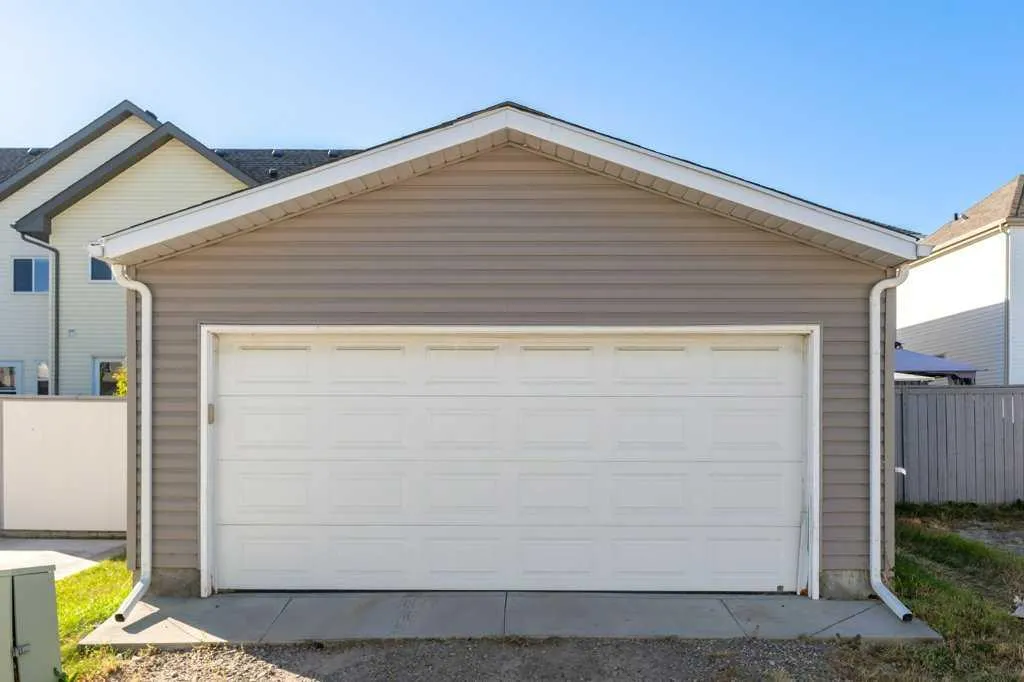 30 Copperpond Place SE