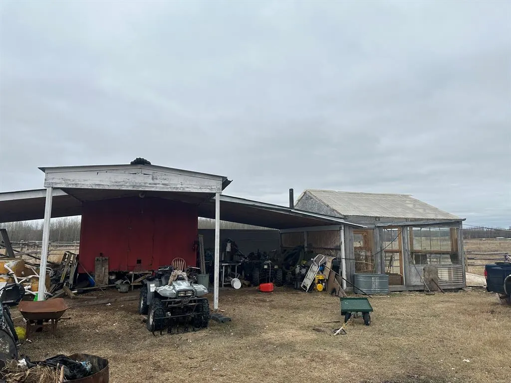 67263 153 Range Road
