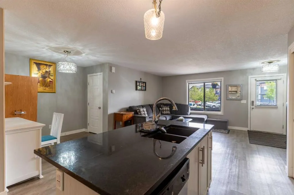 2781 chinook winds Drive SW, #4103