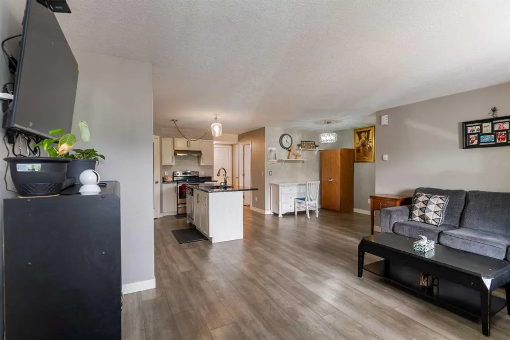 2781 chinook winds Drive SW, #4103