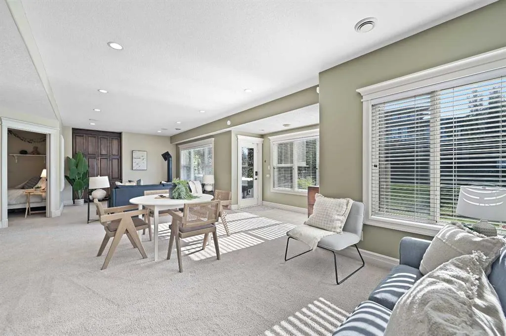147 Coopers Hill SW
