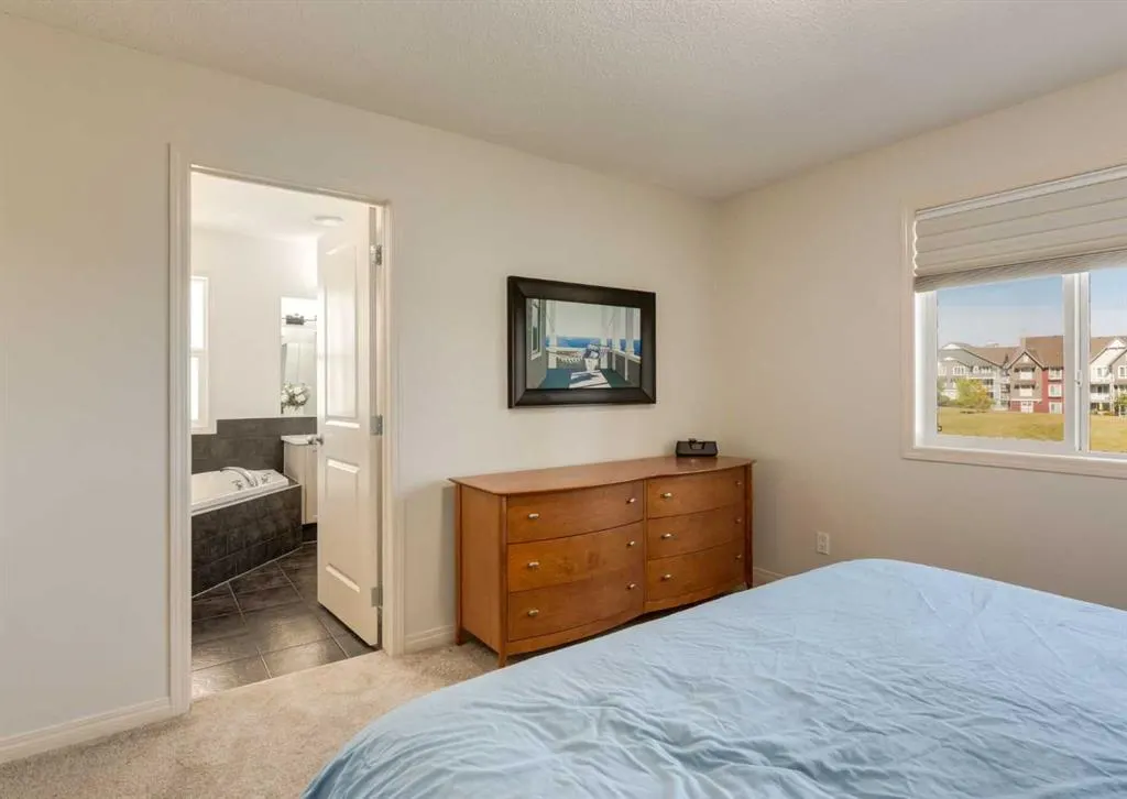 24 Silverado Saddle Court SW