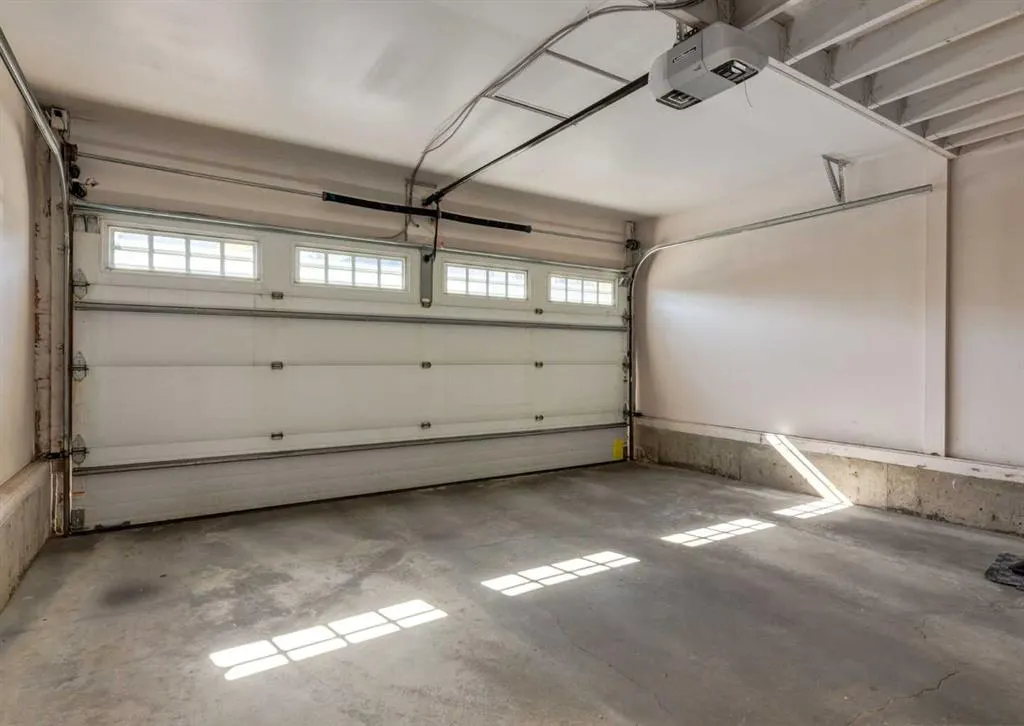 24 Silverado Saddle Court SW