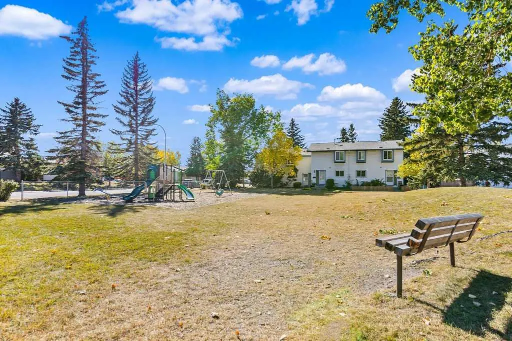 4810 40 Avenue SW, #14