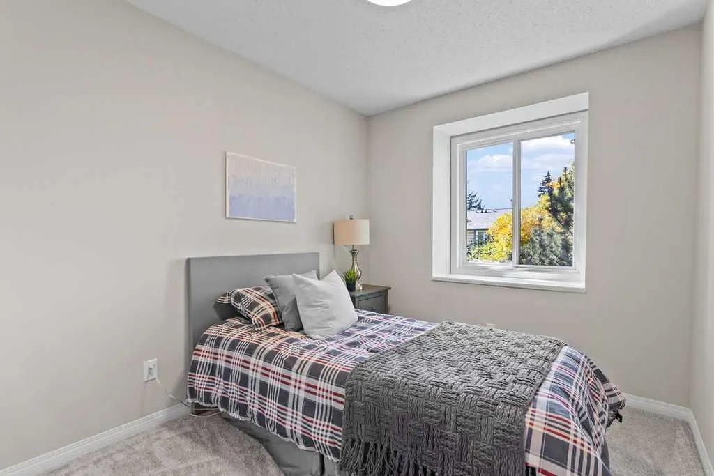 4810 40 Avenue SW, #14