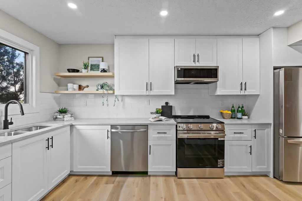 4810 40 Avenue SW, #14
