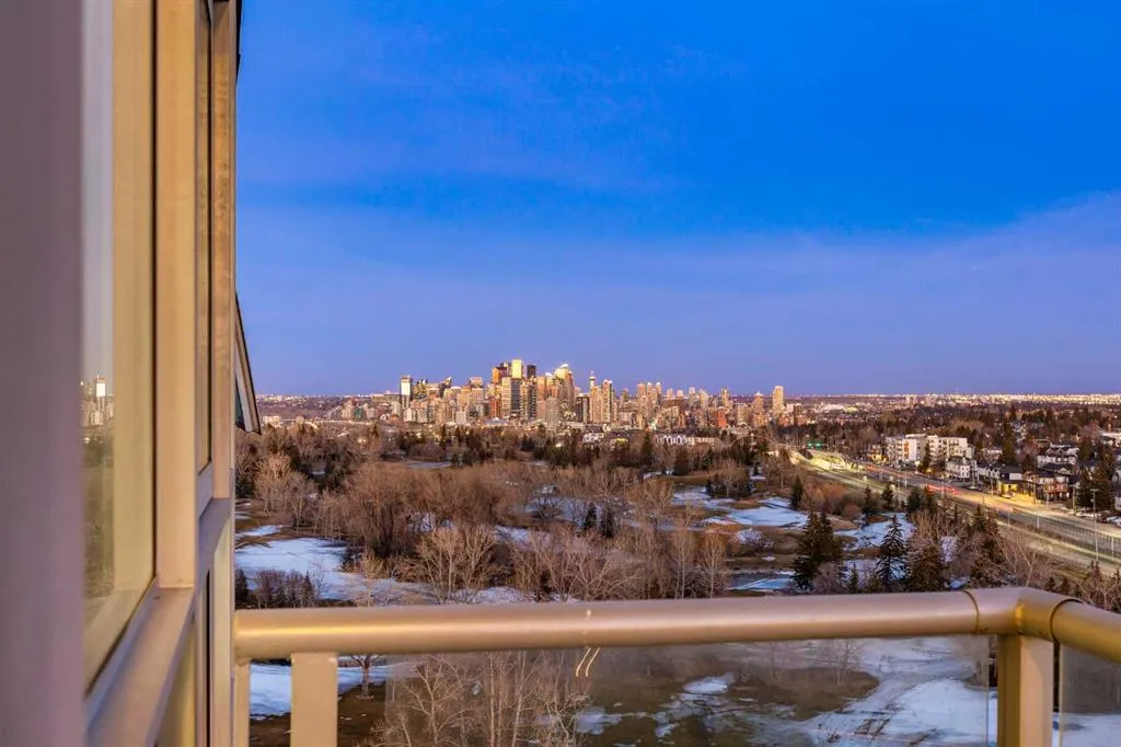 99 Spruce Place SW, #1403