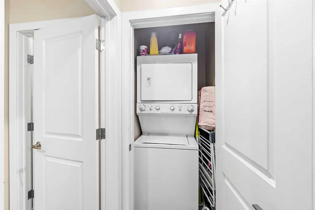 99 Spruce Place SW, #1403