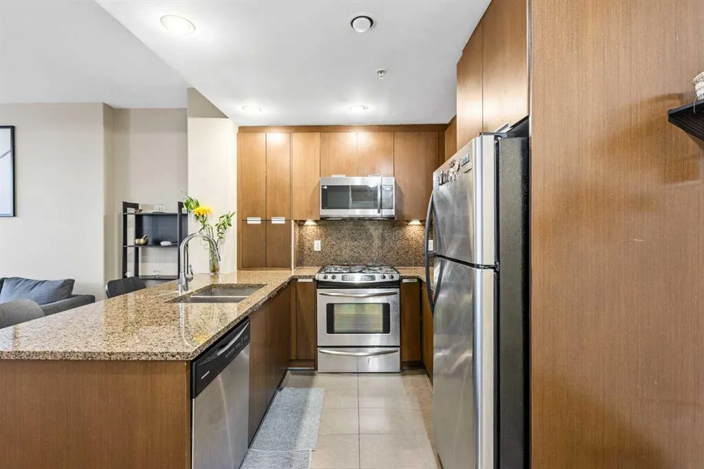 99 Spruce Place SW, #1403