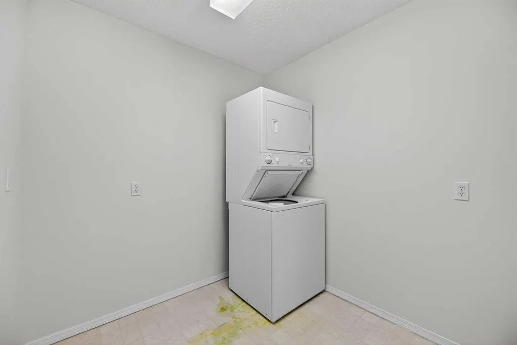 1881 17 Street, #406