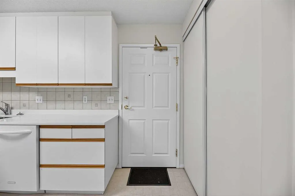 1881 17 Street, #406