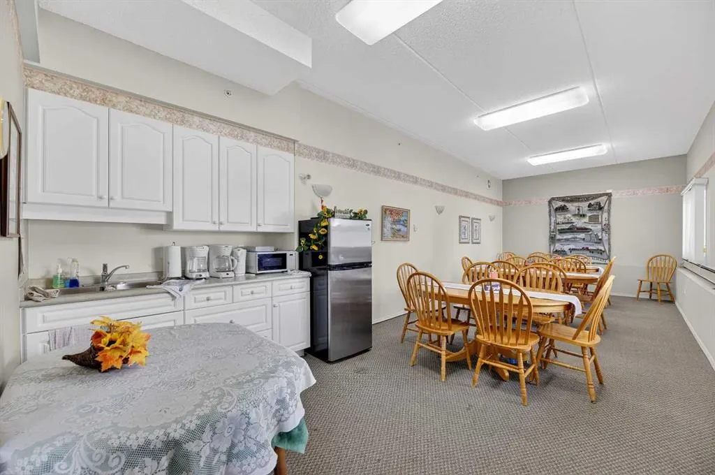 1881 17 Street, #406