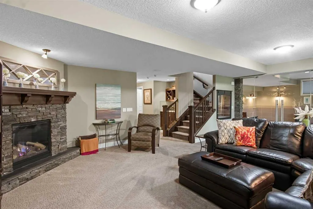 41 Evergreen Mount SW