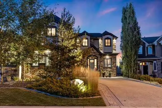 41 Evergreen Mount SW
