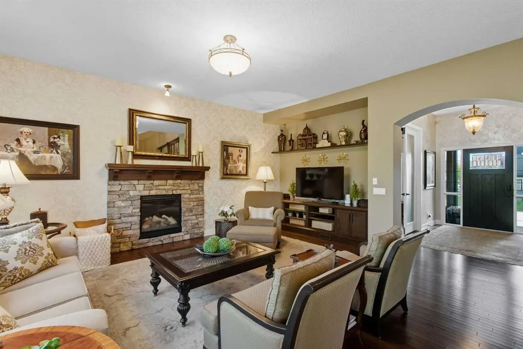 41 Evergreen Mount SW