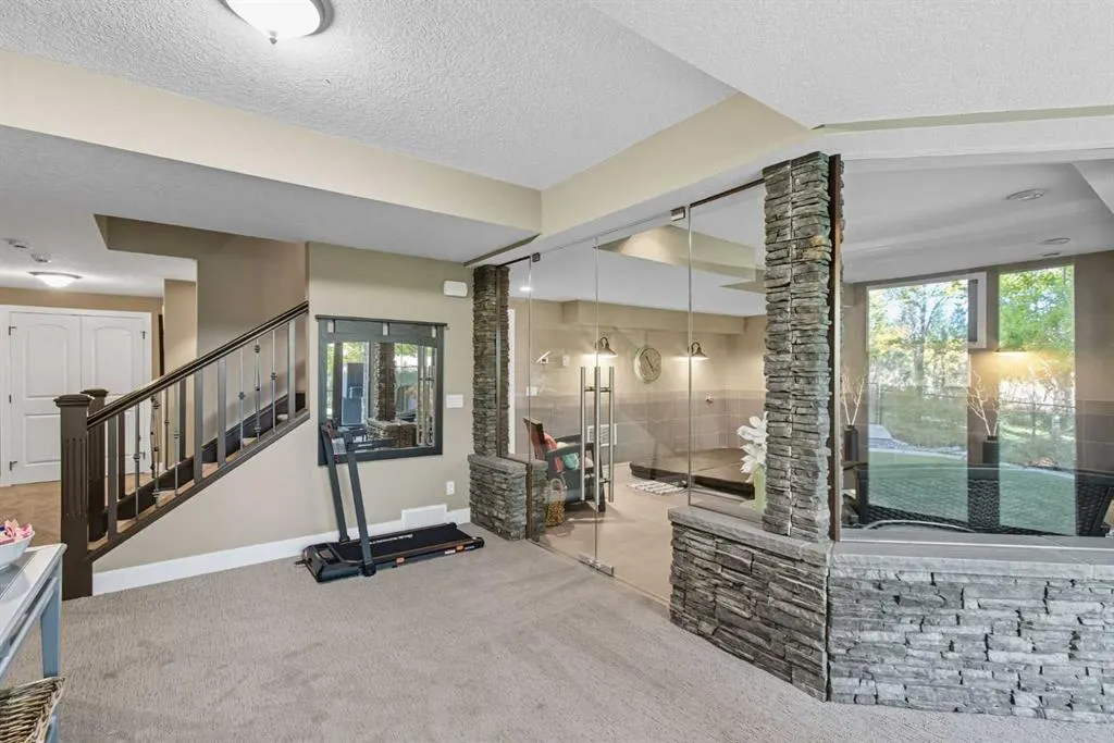 41 Evergreen Mount SW