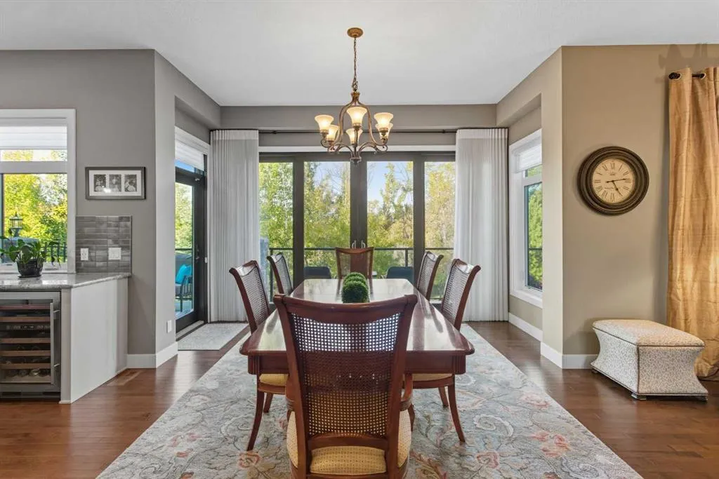41 Evergreen Mount SW