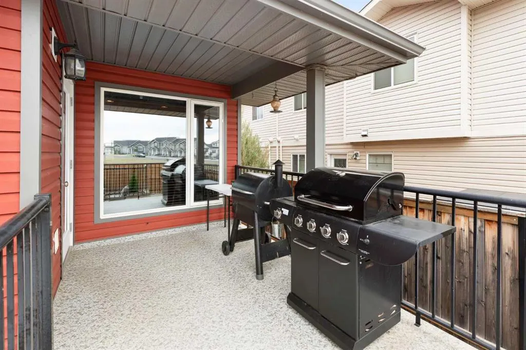130 Ranchman Crescent NE