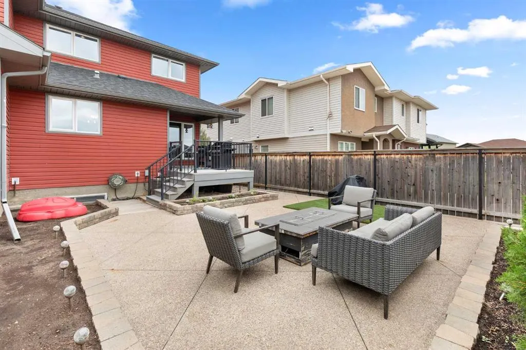 130 Ranchman Crescent NE