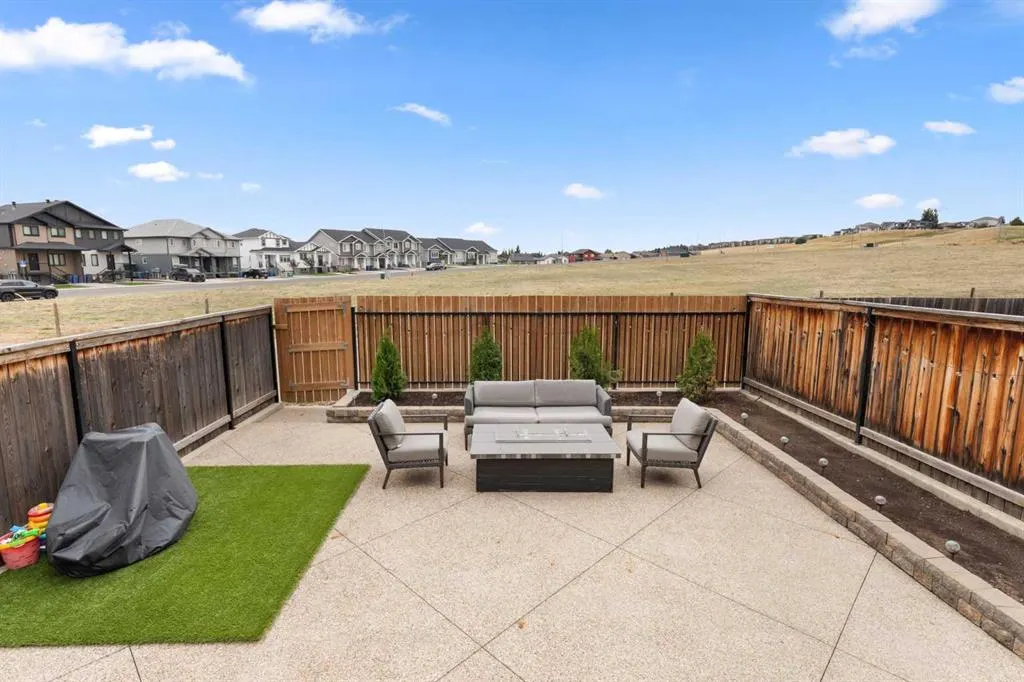 130 Ranchman Crescent NE