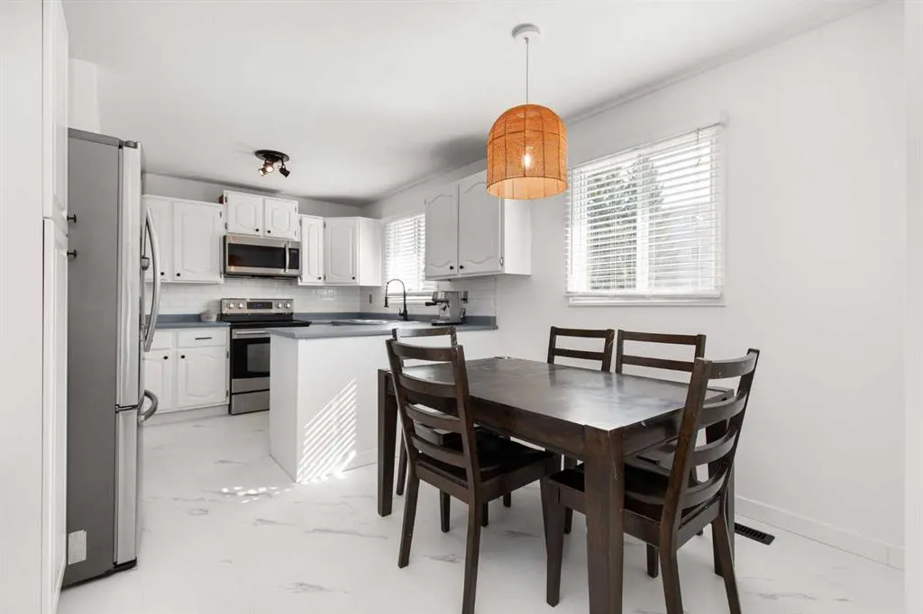 49 Corbitt Way SE
