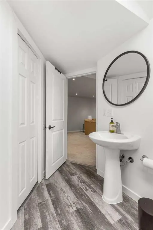 49 Corbitt Way SE