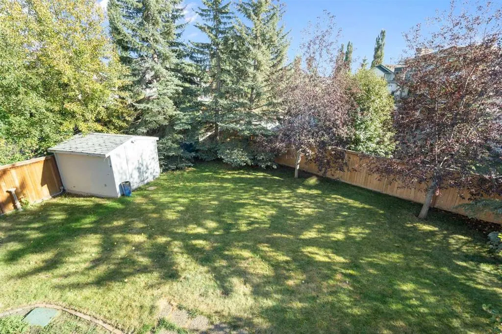 315 Hawkland Place NW