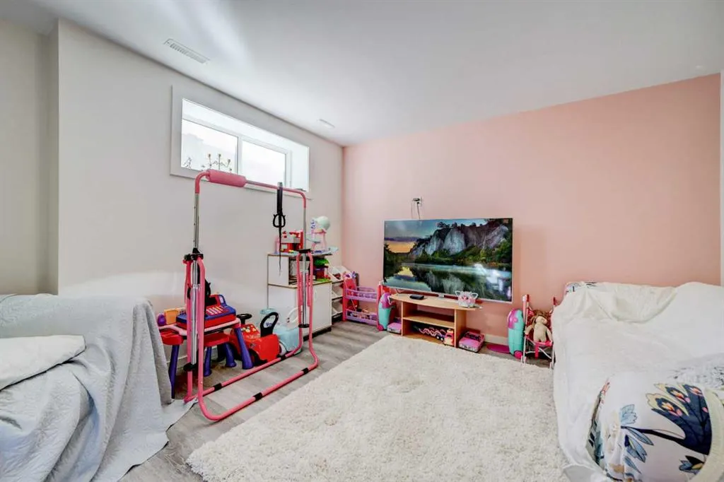 75 Blackwolf Pass N