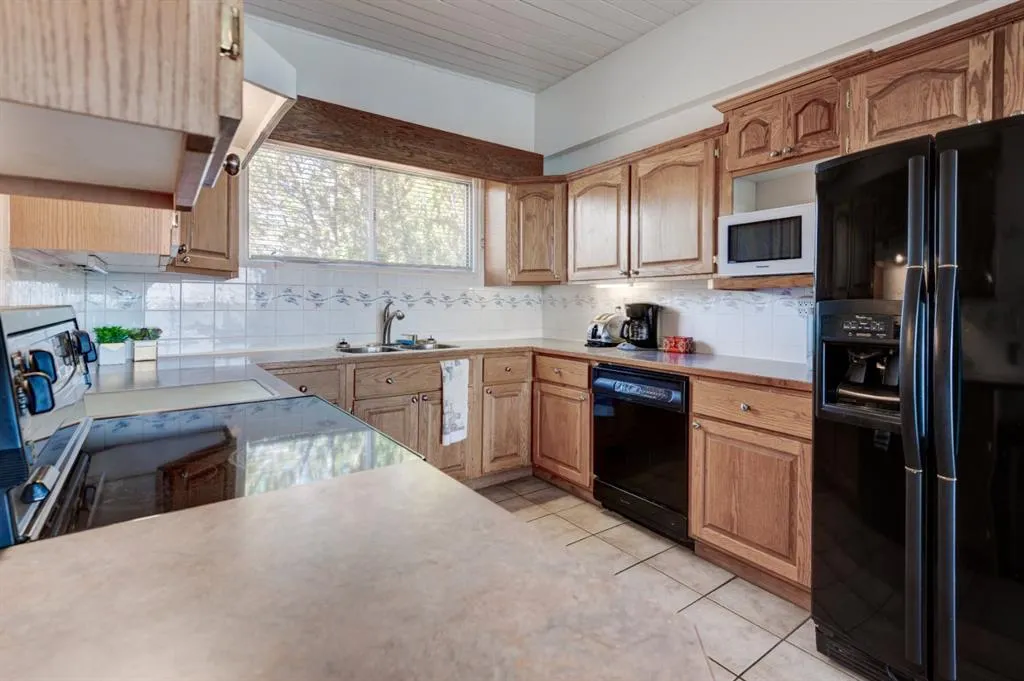 968 West Chestermere Drive
