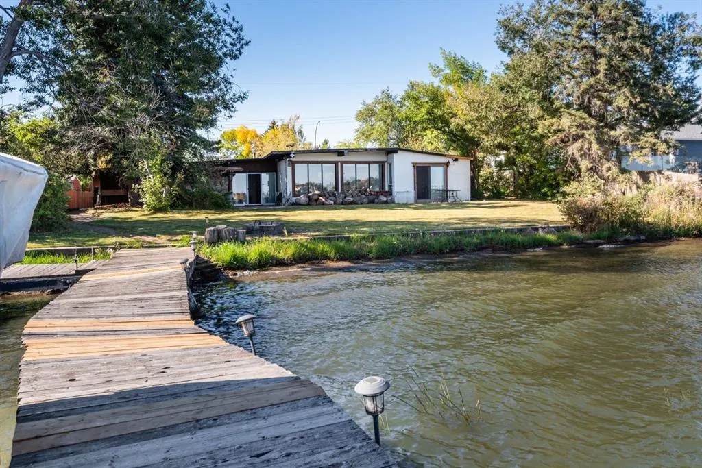 968 West Chestermere Drive