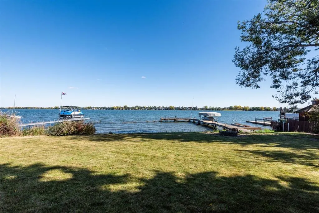 968 West Chestermere Drive