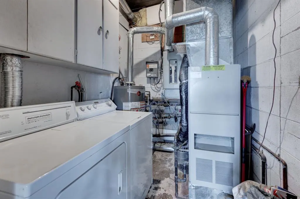 968 West Chestermere Drive