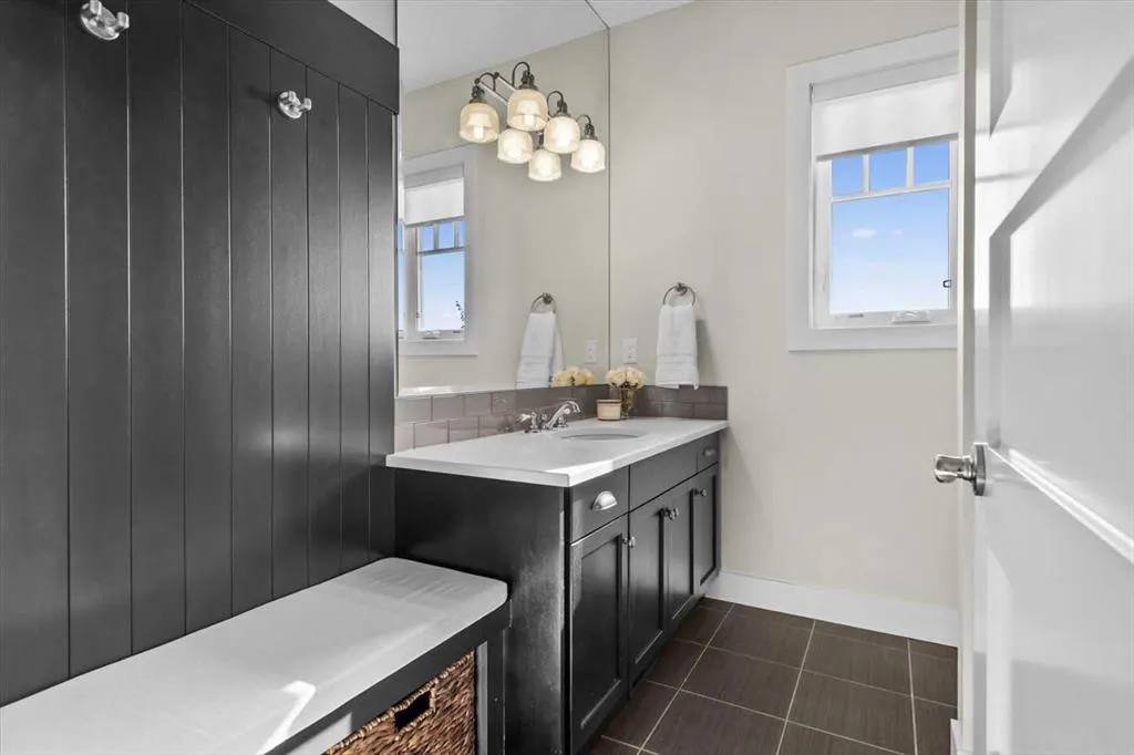 111 Hillside Terrace