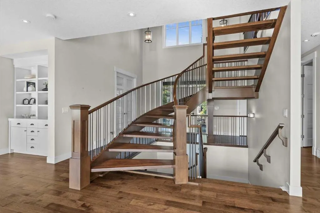 111 Hillside Terrace