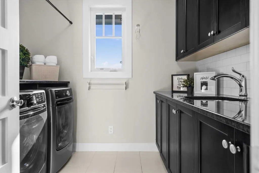 111 Hillside Terrace