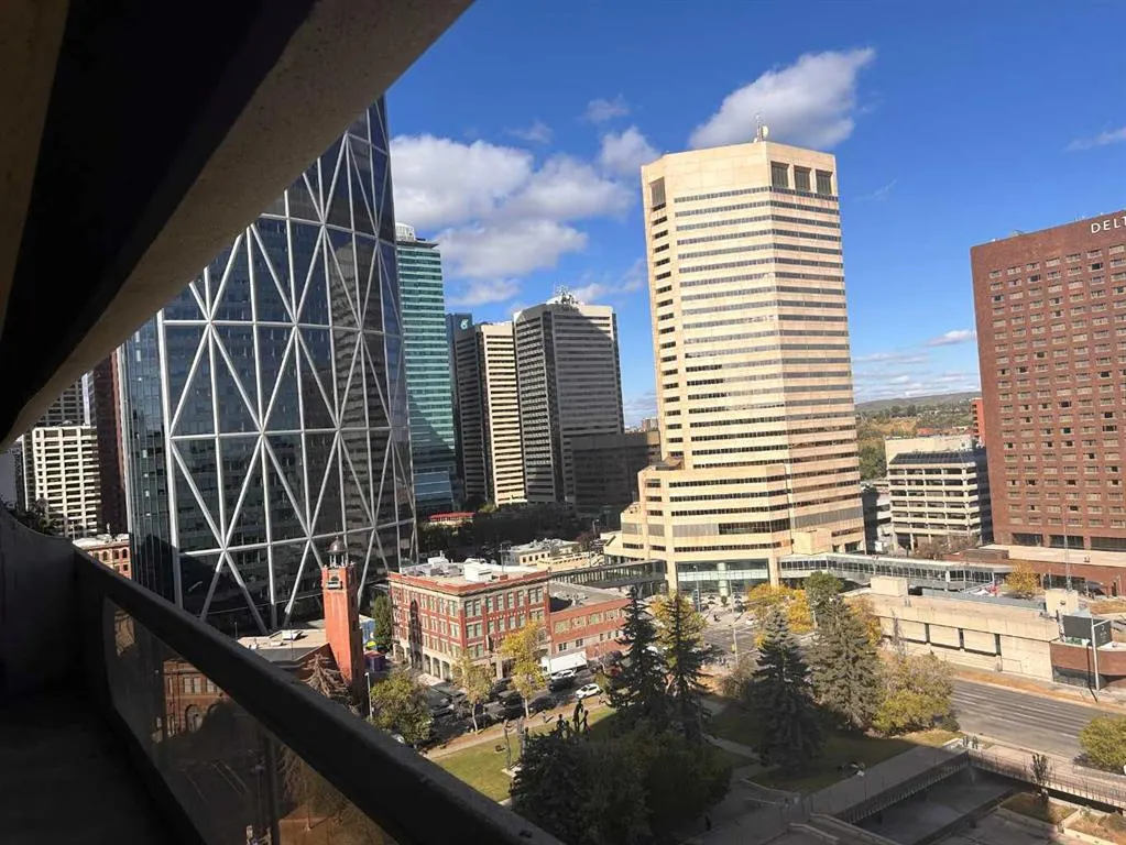 221 6 Avenue SE, #1704