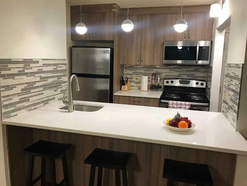 221 6 Avenue SE, #1704