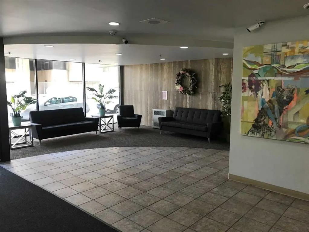 221 6 Avenue SE, #1704