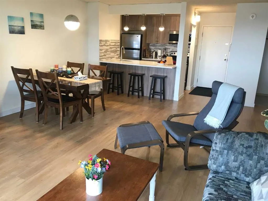 221 6 Avenue SE, #1704