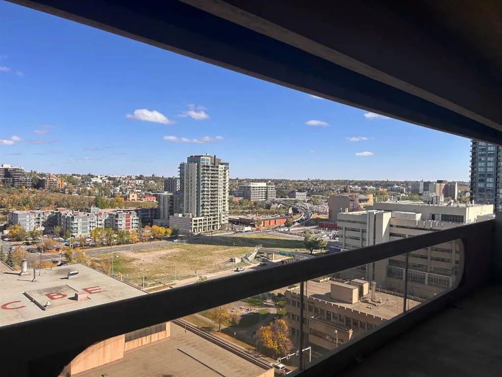 221 6 Avenue SE, #1704