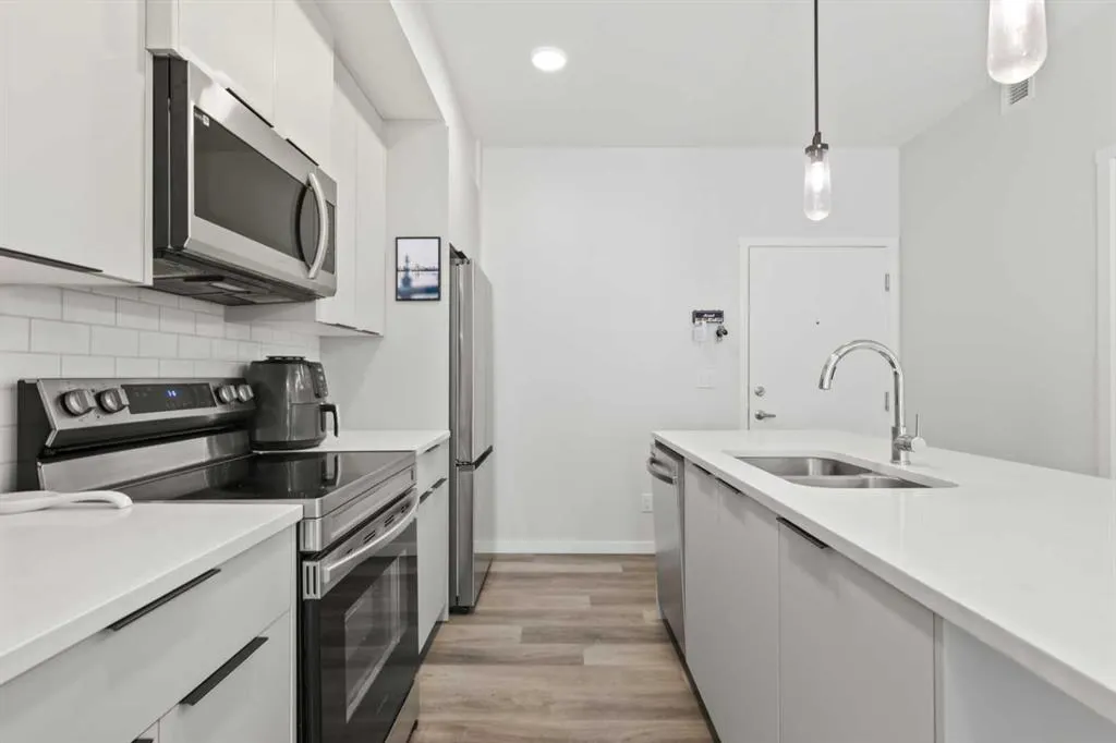 220 Seton Grove SE, #1104