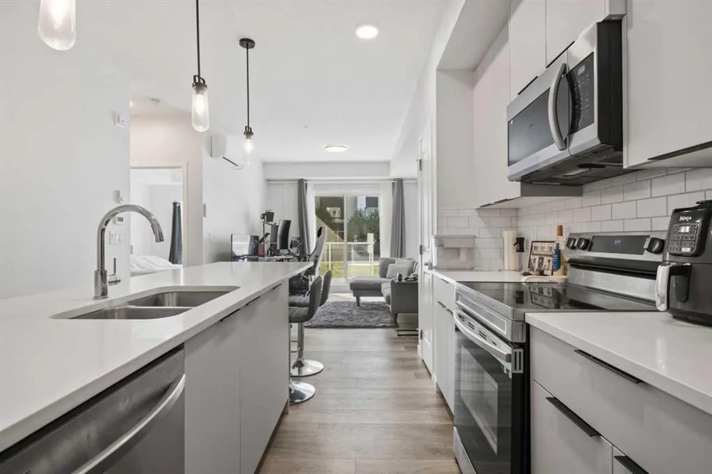 220 Seton Grove SE, #1104