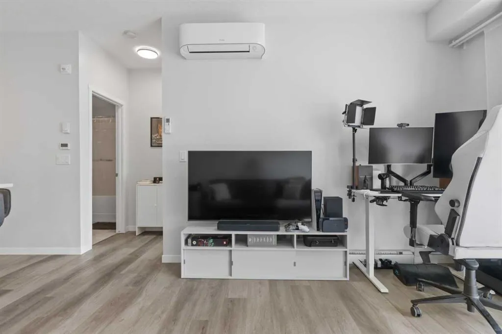 220 Seton Grove SE, #1104